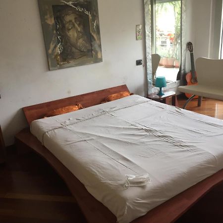 Apartamento Casa Delle Sorprese Pescara Exterior foto
